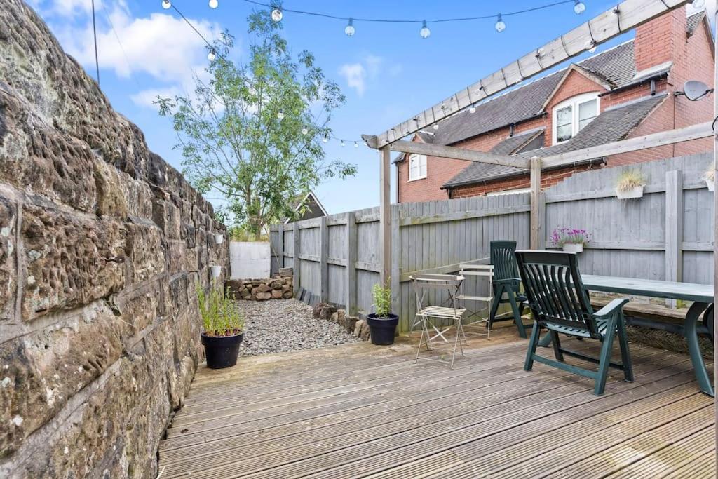 Villa The Old Post Office 5 Mins Drive To Alton Towers Exterior foto